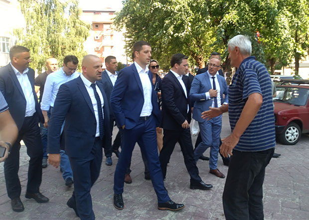 Ђурић: Поносим се вашом храброшћу и издржљивошћу